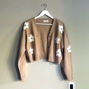 Marigolden Cropped Daisy Cardigan